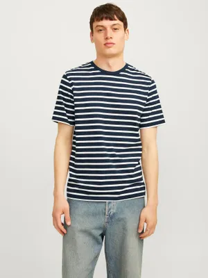Basic T-shirt från J&J