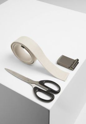 Light canvas belt with black buckle