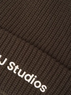 JJ Studios brun stickad mössa