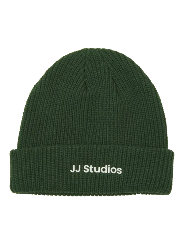 JJ Studios mörkgrön stickad mössa
