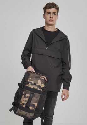 Classic pullover jacket