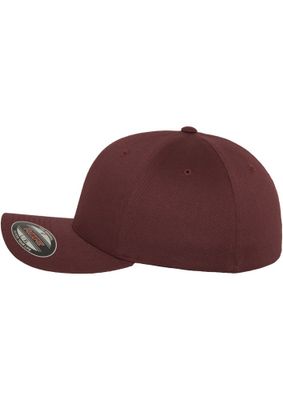 Maroon flexfit cap 5 panel