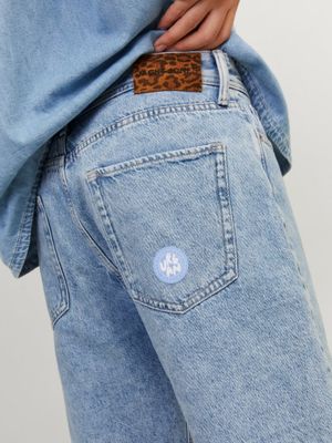 Light blue baggy denim shorts for men