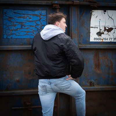 MA-1 hooded bomber jacket