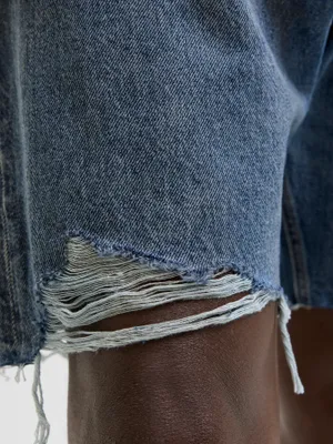 Uppklippta jeansshorts från Jack & Jones