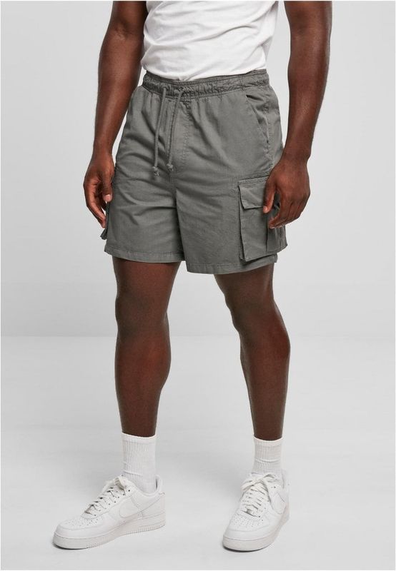 Men's short cargo shorts