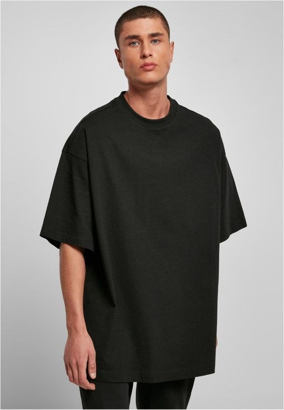 Oversize T-shirt with extra wide fit