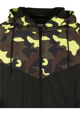 Camo arrow windbreaker