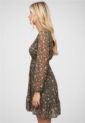Blomstret chiffonkjole med elastik i taljen
