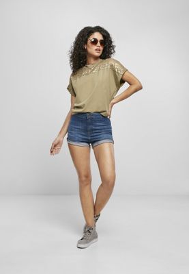 Oversize top with lace