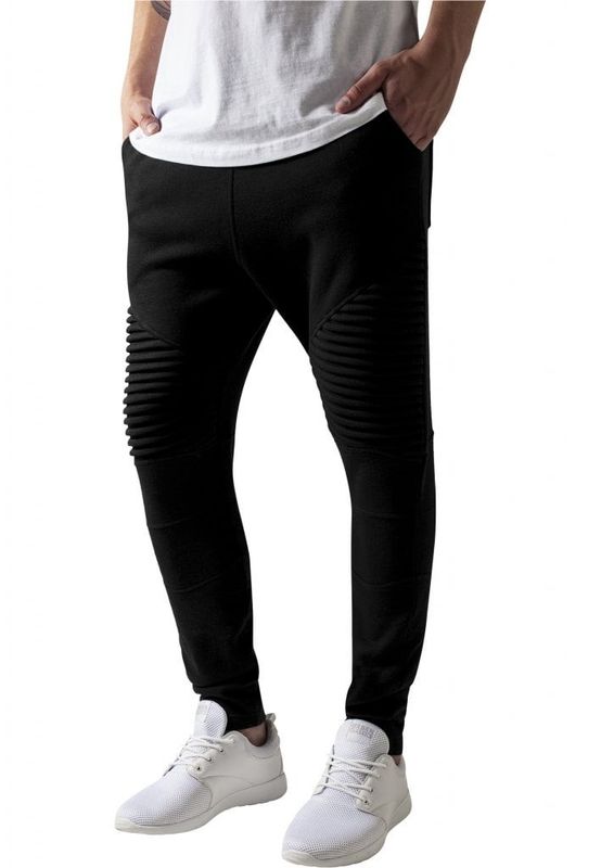 Sweatpants with pleated