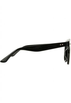 Sunglasses with large mirror glasses