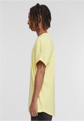 T-shirt with extra length for men