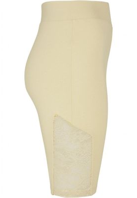 Short cycling pants with lace and high waist