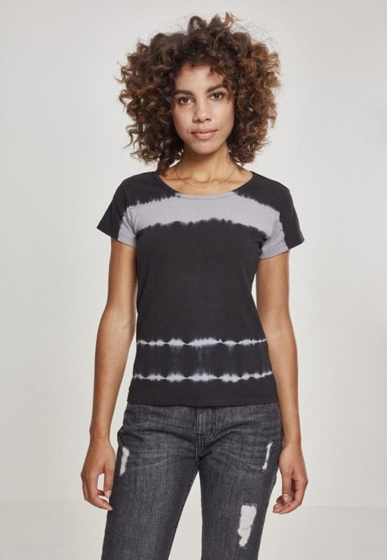Women's batik pattern t-shirt