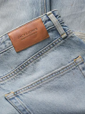 Coola jeansshorts i ekologisk bomull med revor