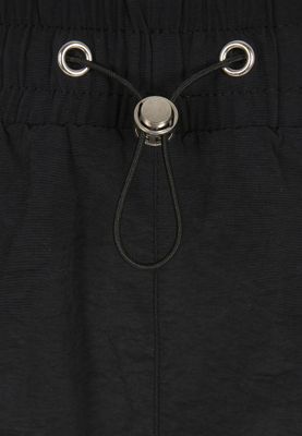 Damshorts i skrynkligt nylon