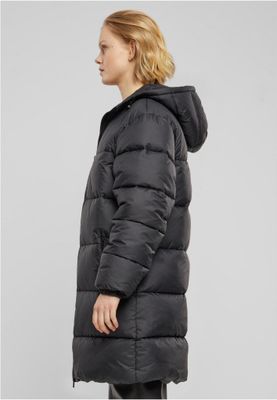 Women's long puffer jacket
