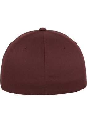 Maroon flexfit cap 5 panel