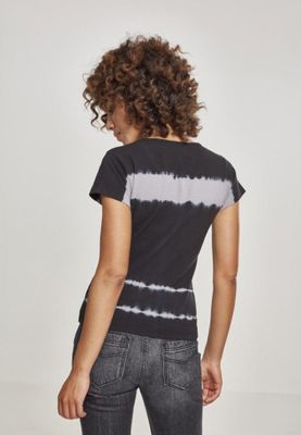 Women's batik pattern t-shirt