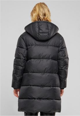Women's long puffer jacket