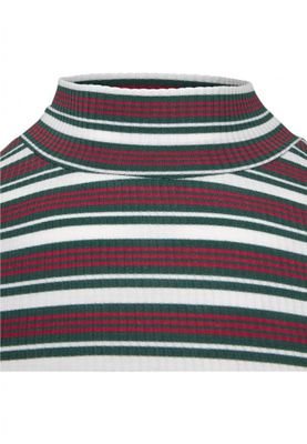 Long-sleeved sweater with a long skirt