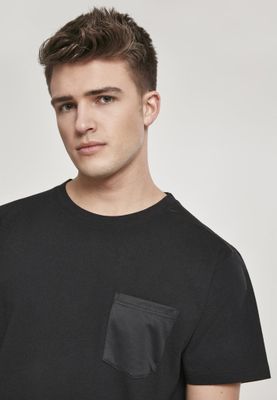 T-shirt with polyester pocket