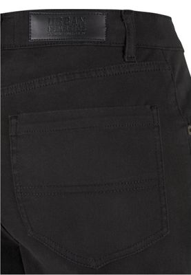 Practical women's cargo pants with extra pockets