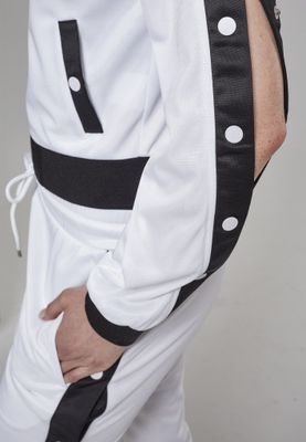 Jacket with push buttons on the arms of the lady