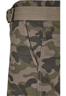 Cargo shorts with belt camouflage