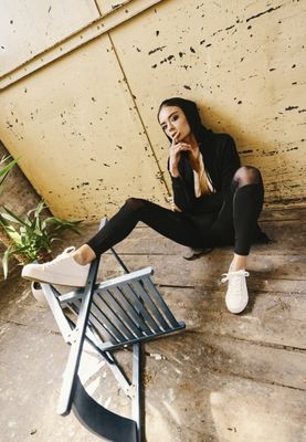 Leggings with mesh details