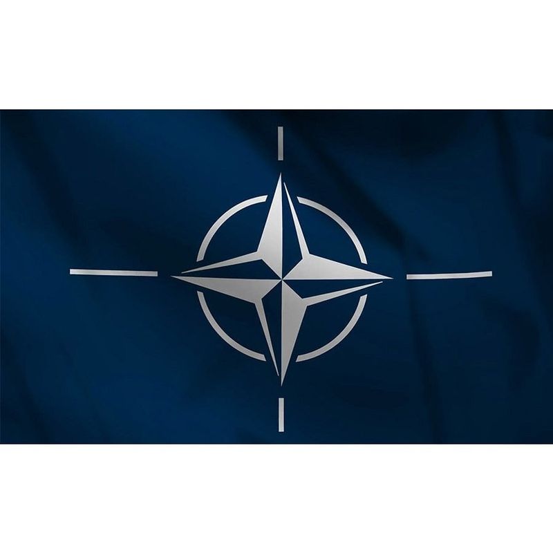NATO flagga