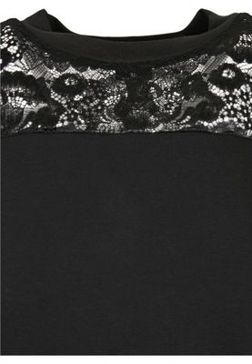 Short dress with lace