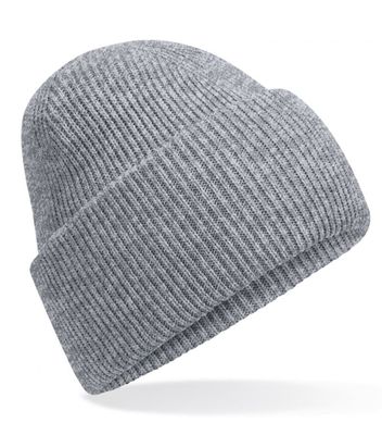 Klassisk strikbeanie med dyb skygge