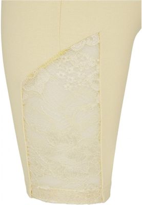 Short cycling pants with lace and high waist