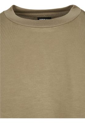 Top with wide shoulders