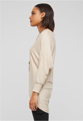 Women's long knitted sweater including necklace