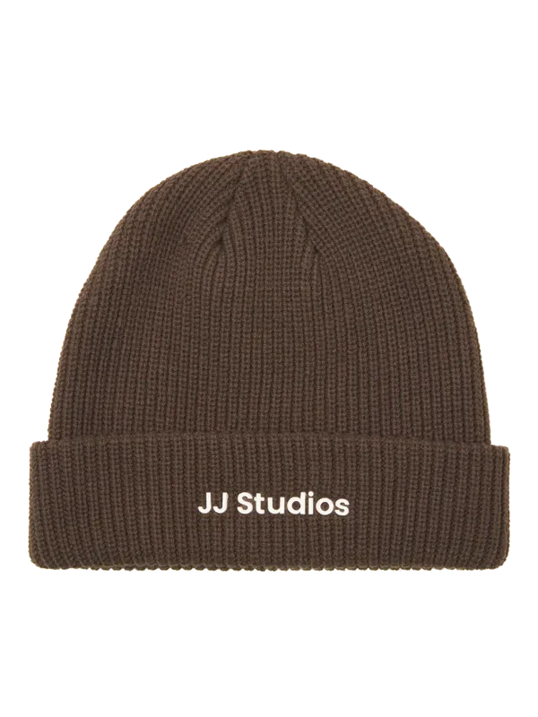 JJ Studios brun stickad mössa