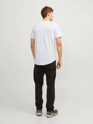 T-shirt med rundat avslut