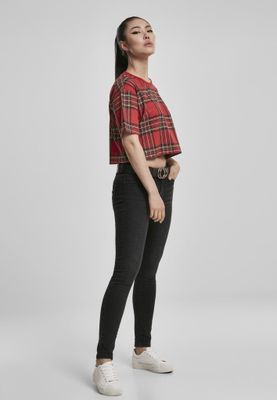 Red checkered short t-shirt lady
