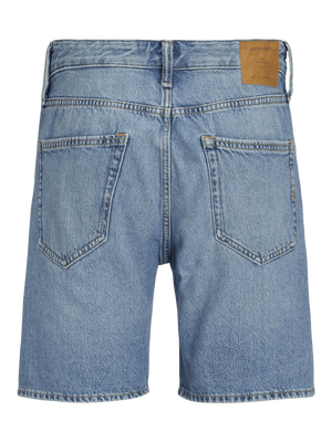 Lyseblå denimshorts i en afslappet pasform til mænd