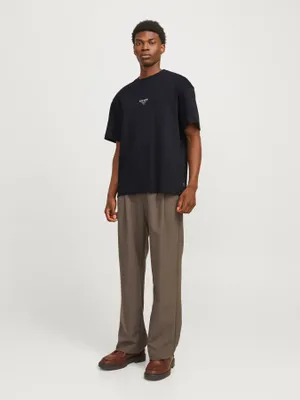 Urban Edge Studio T-shirt med Rund Hals