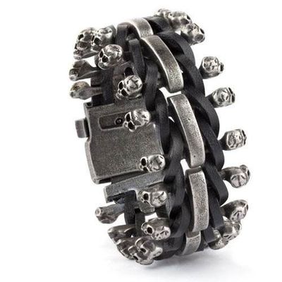Skulls On Leather armbånd