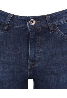 Skinny jeans lady