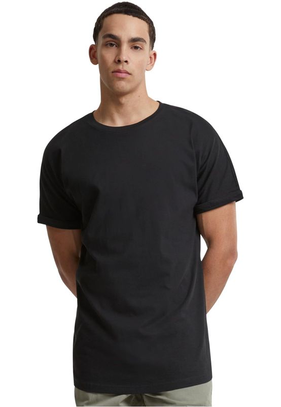 Så stylar du en lång T-shirt herr