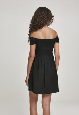 Short dress with bare shoulders