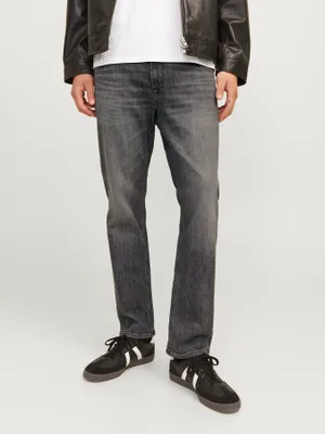 Svarta stentvättade regular fit jeans - CLARK
