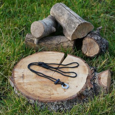 Paracord necklace with fire starter