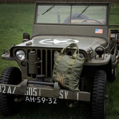 Paratrooper tote bag