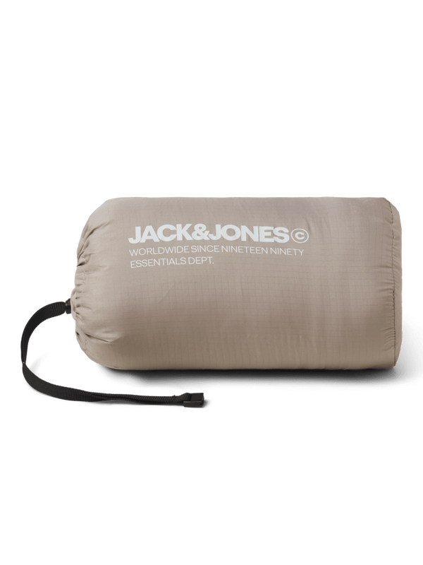 jackjonestunnvastherr-2.jpg